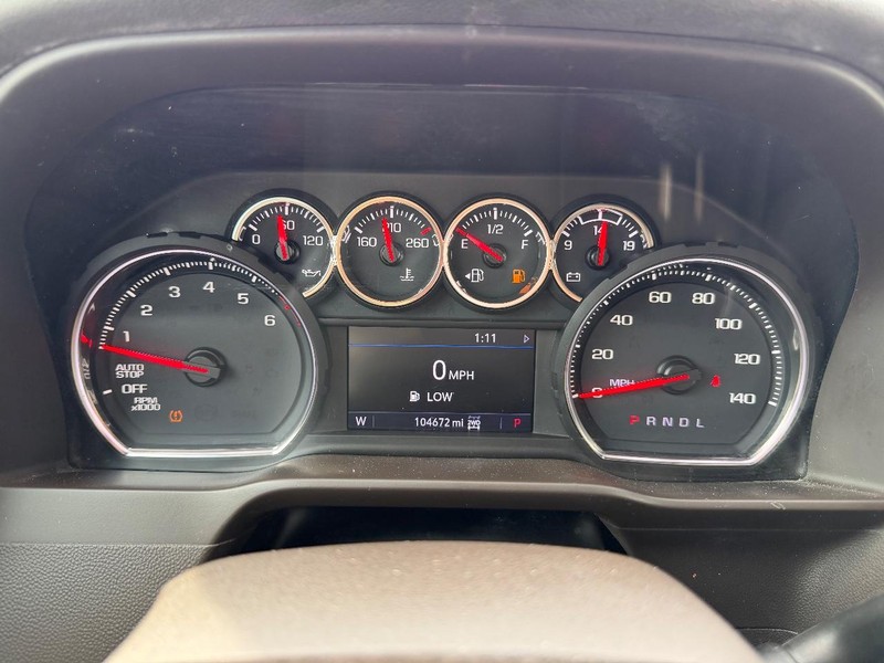 Chevrolet Silverado 1500 Vehicle Full-screen Gallery Image 14