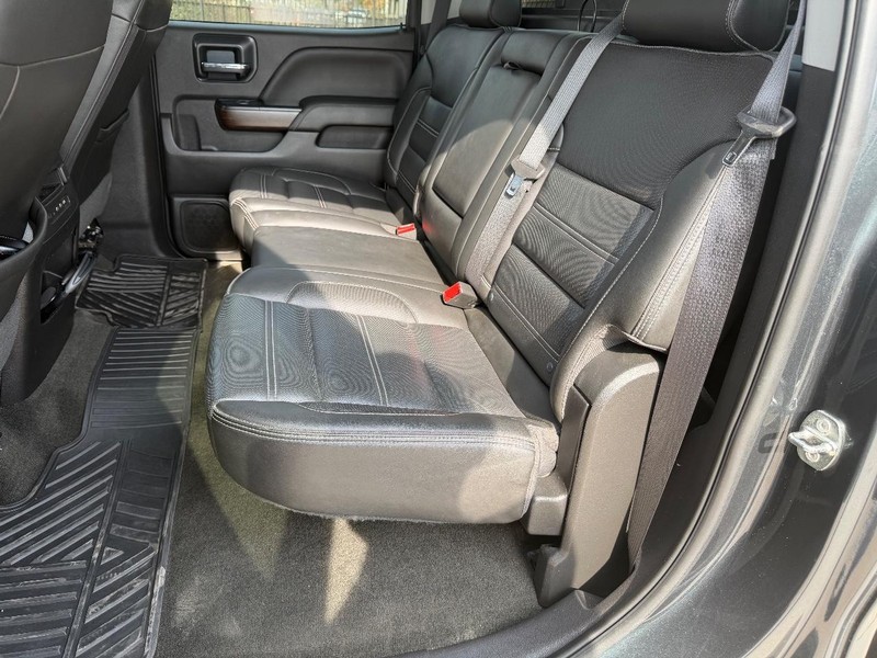 GMC Sierra 1500 Vehicle Full-screen Gallery Image 17