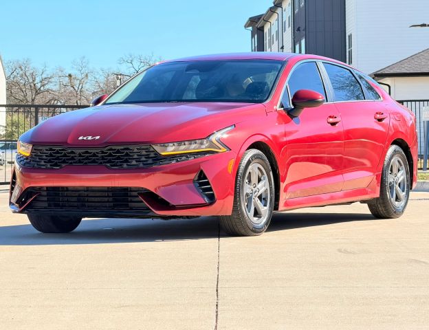 Kia K5 Vehicle Full-screen Gallery Image 02