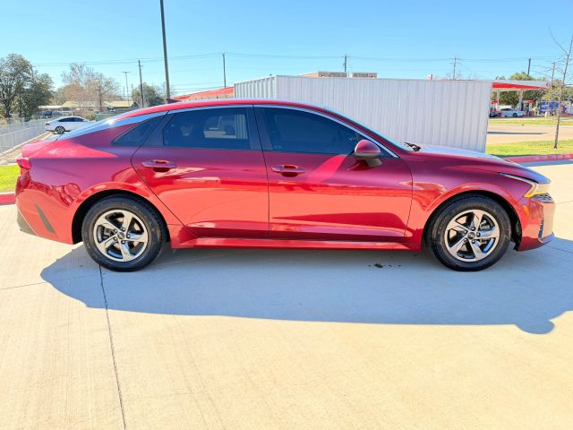 Kia K5 Vehicle Full-screen Gallery Image 07