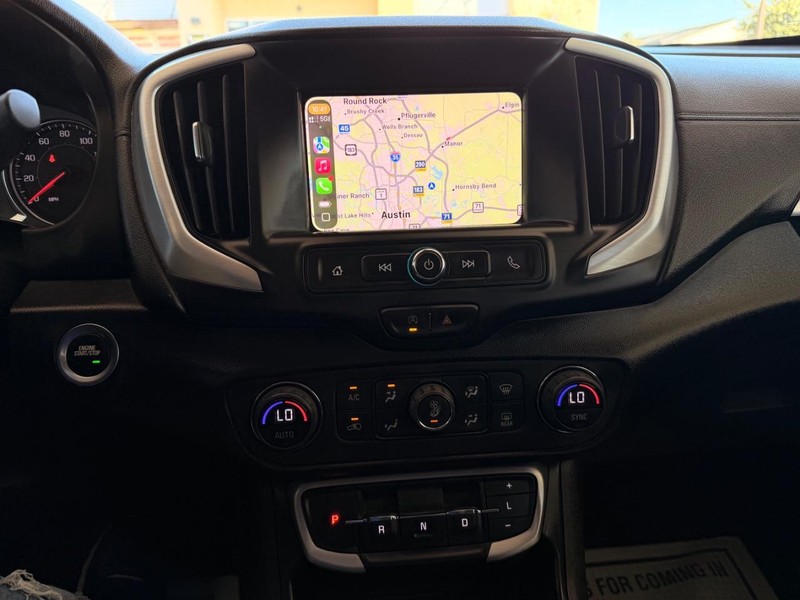 GMC Terrain Vehicle Full-screen Gallery Image 14