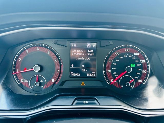 Volkswagen Jetta Vehicle Full-screen Gallery Image 10