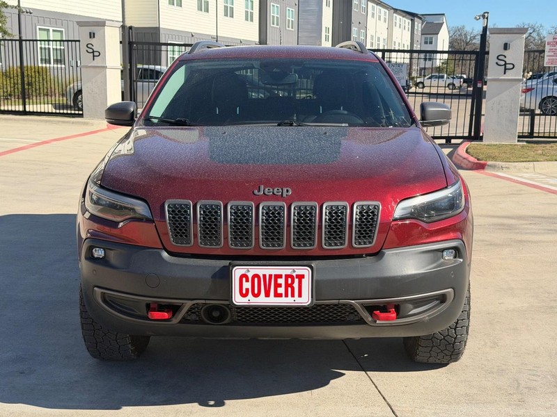 Jeep Cherokee Vehicle Full-screen Gallery Image 09