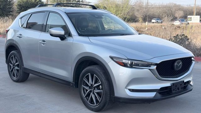 Mazda CX-5 Vehicle Full-screen Gallery Image 02