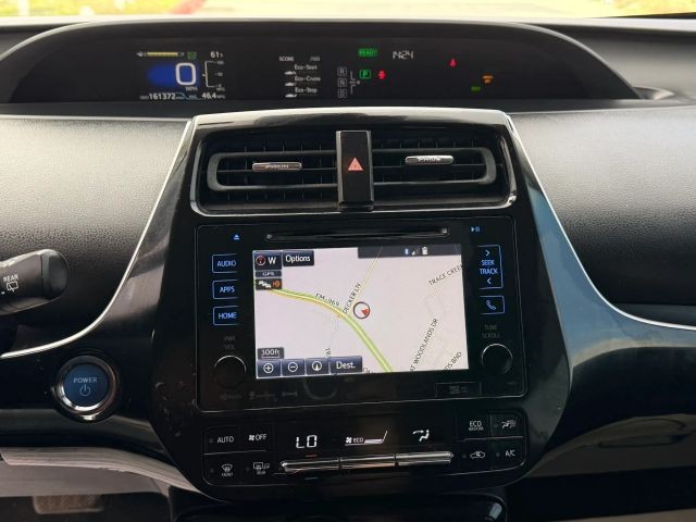 Toyota Prius Vehicle Full-screen Gallery Image 14