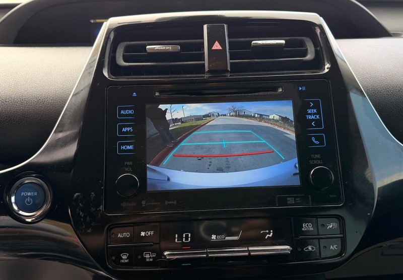 Toyota Prius Vehicle Full-screen Gallery Image 15