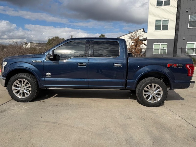 Ford F-150 Vehicle Full-screen Gallery Image 03