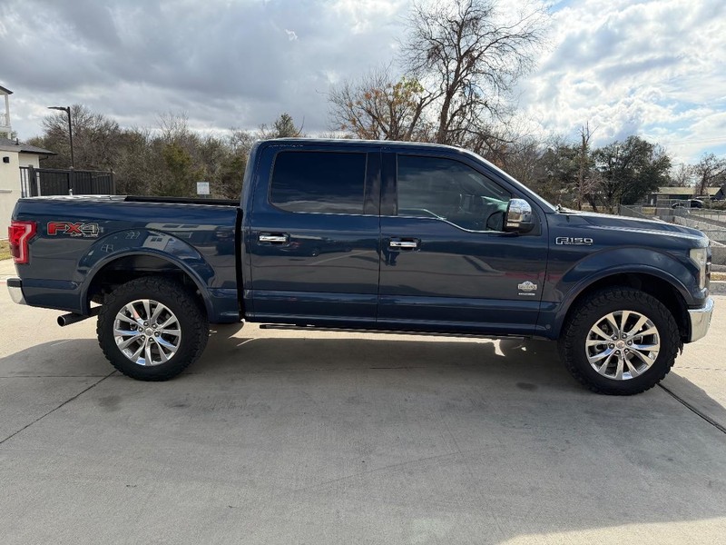 Ford F-150 Vehicle Full-screen Gallery Image 07