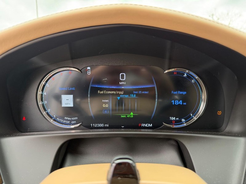 Cadillac CT6 Sedan Vehicle Full-screen Gallery Image 13