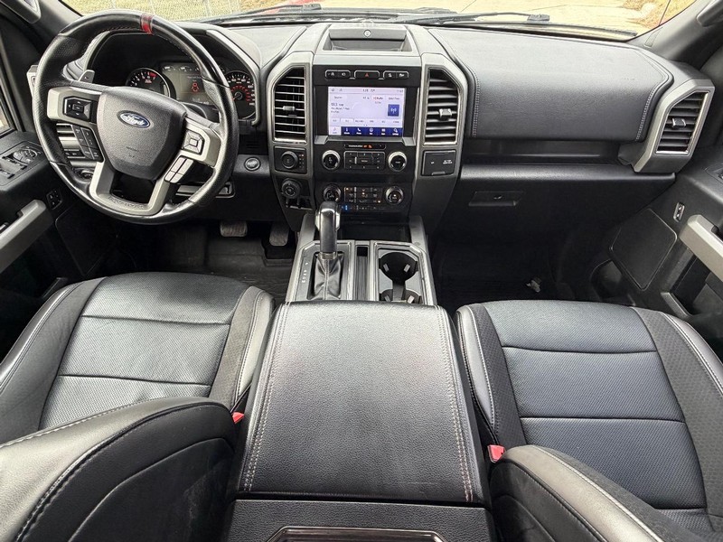 Ford F-150 Vehicle Full-screen Gallery Image 19