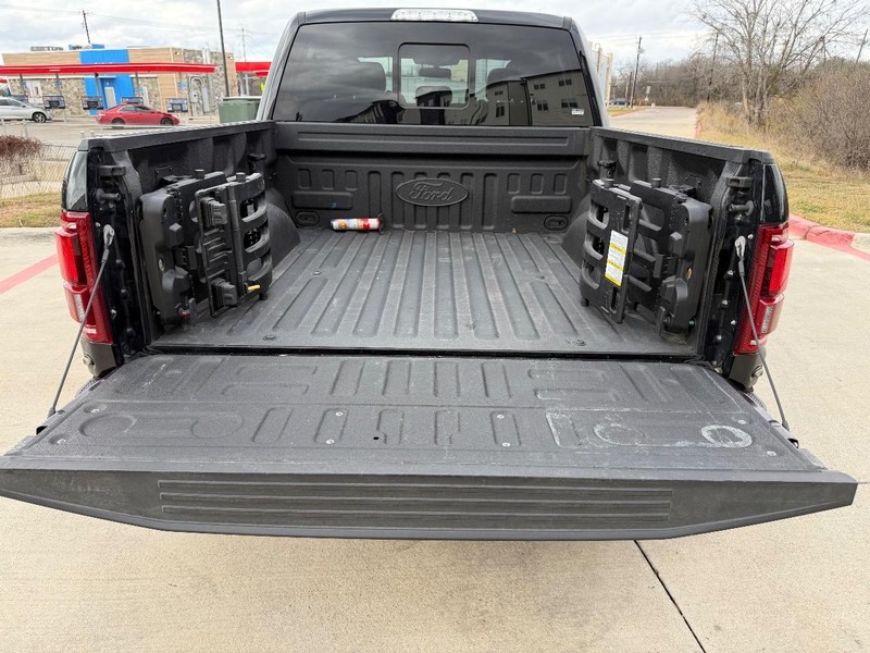 Ford F-150 Vehicle Full-screen Gallery Image 20