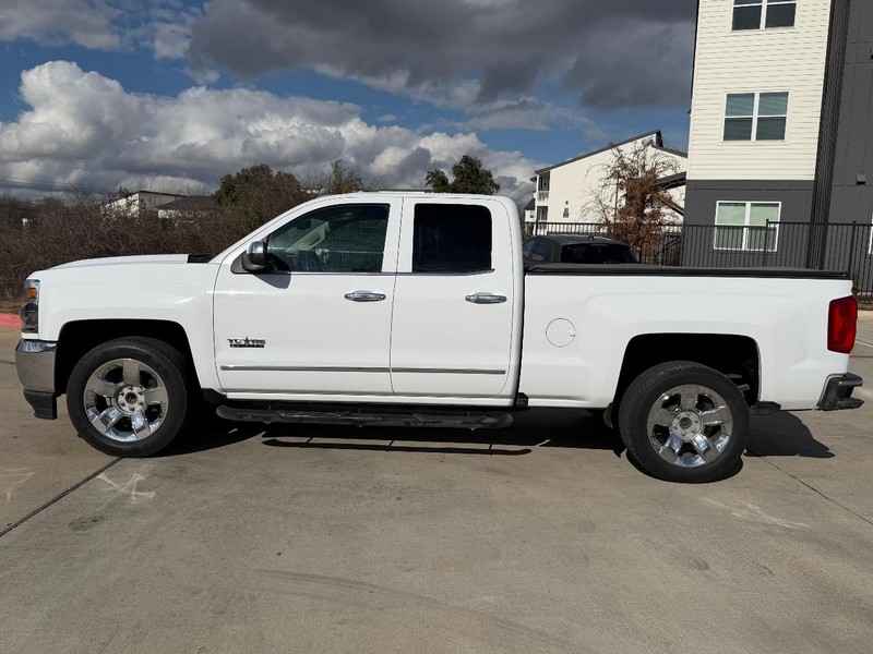 Chevrolet Silverado 1500 Vehicle Full-screen Gallery Image 03