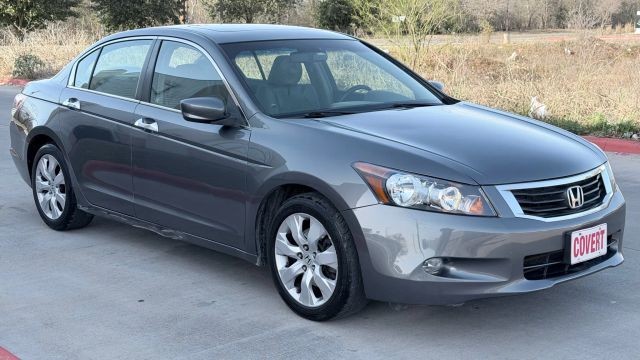 Honda Accord Sedan Vehicle Full-screen Gallery Image 02