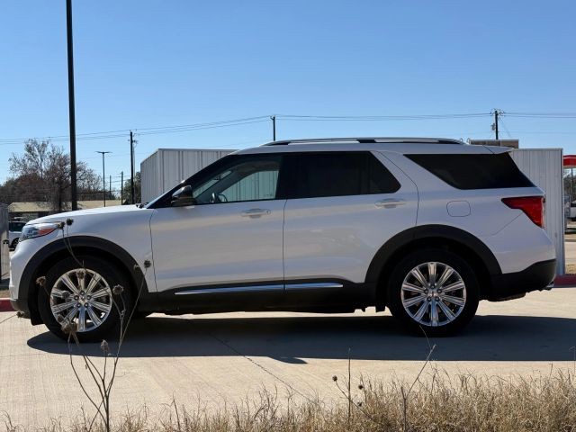 Ford Explorer Vehicle Full-screen Gallery Image 03