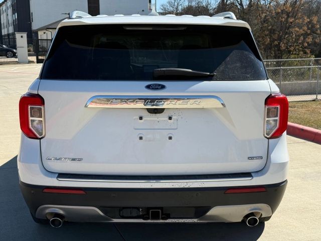 Ford Explorer Vehicle Full-screen Gallery Image 05