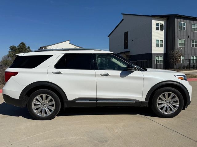 Ford Explorer Vehicle Full-screen Gallery Image 07