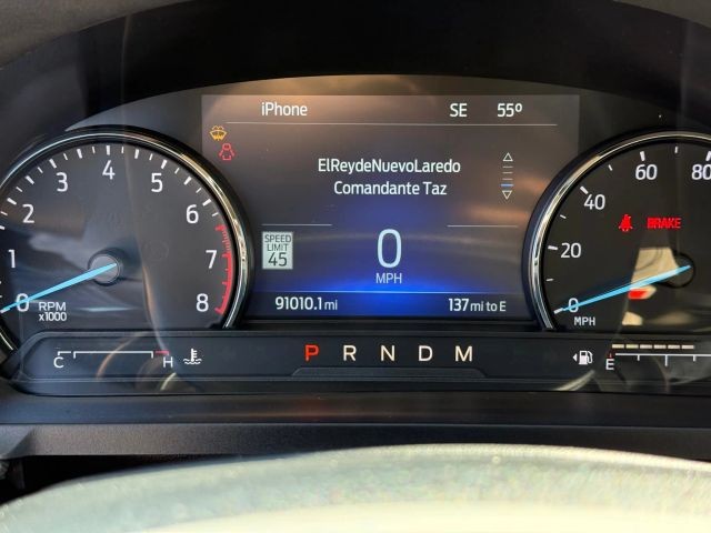 Ford Explorer Vehicle Full-screen Gallery Image 11