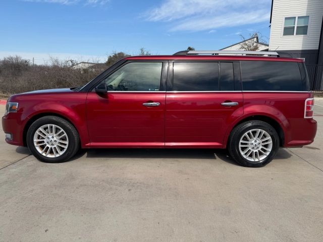 Ford Flex Vehicle Full-screen Gallery Image 03