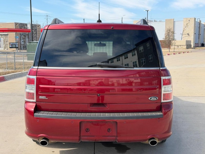 Ford Flex Vehicle Full-screen Gallery Image 05