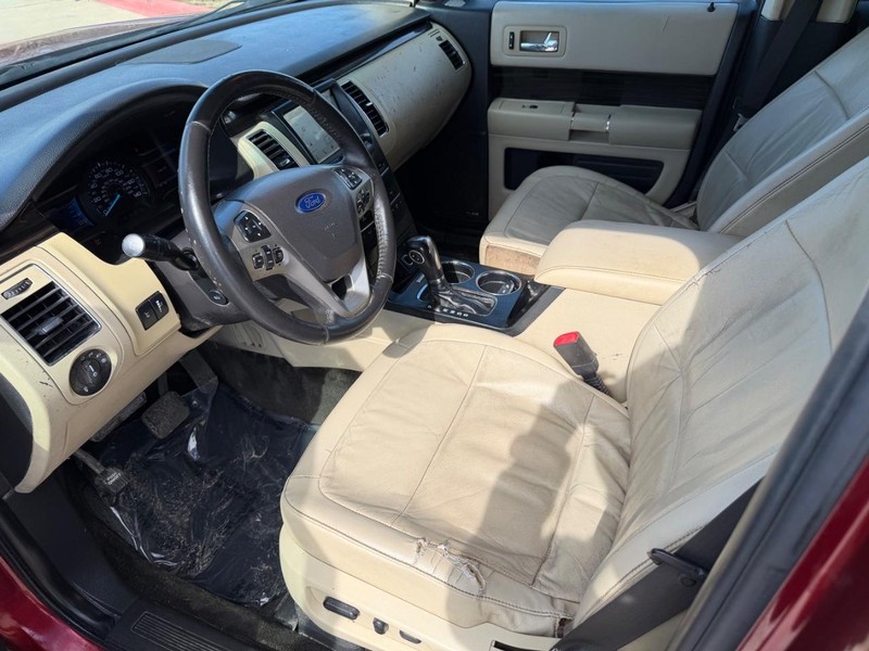 Ford Flex Vehicle Full-screen Gallery Image 11