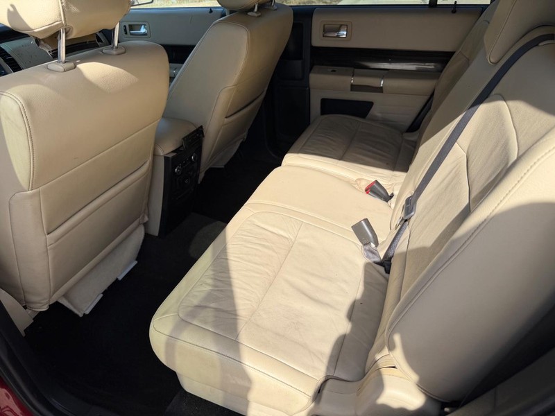 Ford Flex Vehicle Full-screen Gallery Image 16