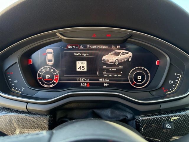 Audi S5 Sportback Vehicle Full-screen Gallery Image 13