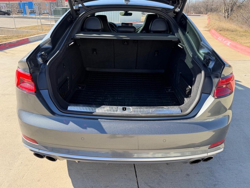 Audi S5 Sportback Vehicle Full-screen Gallery Image 21