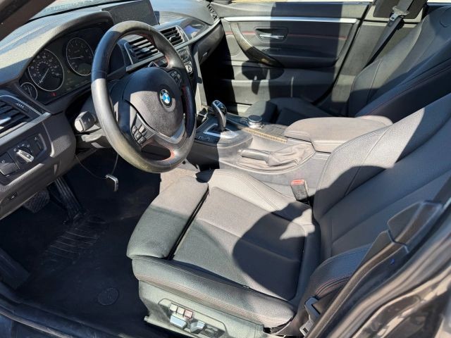 BMW 4 Series Vehicle Full-screen Gallery Image 11