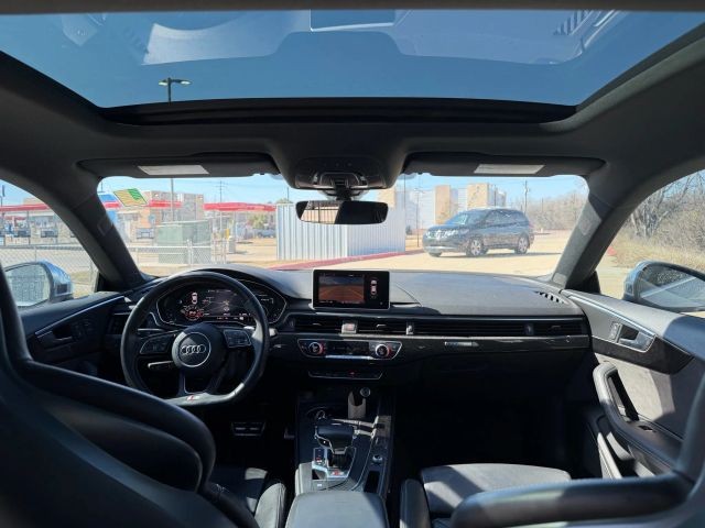 Audi S5 Sportback Vehicle Full-screen Gallery Image 20