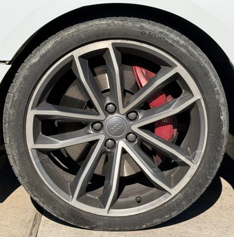 Audi S5 Sportback Vehicle Full-screen Gallery Image 23