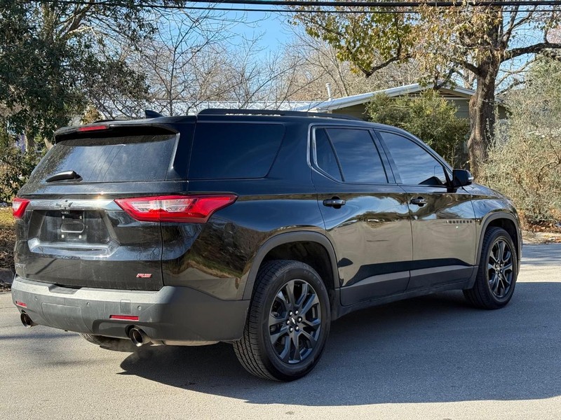 Chevrolet Traverse Vehicle Full-screen Gallery Image 06