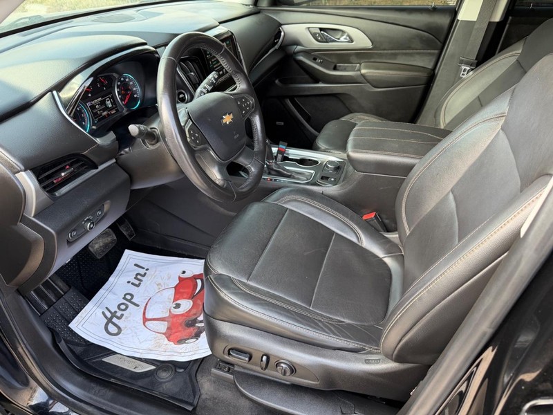 Chevrolet Traverse Vehicle Full-screen Gallery Image 12