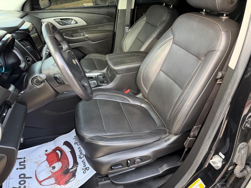 Chevrolet Traverse Vehicle Full-screen Gallery Image 13