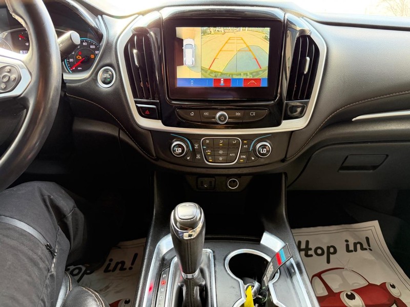 Chevrolet Traverse Vehicle Full-screen Gallery Image 17