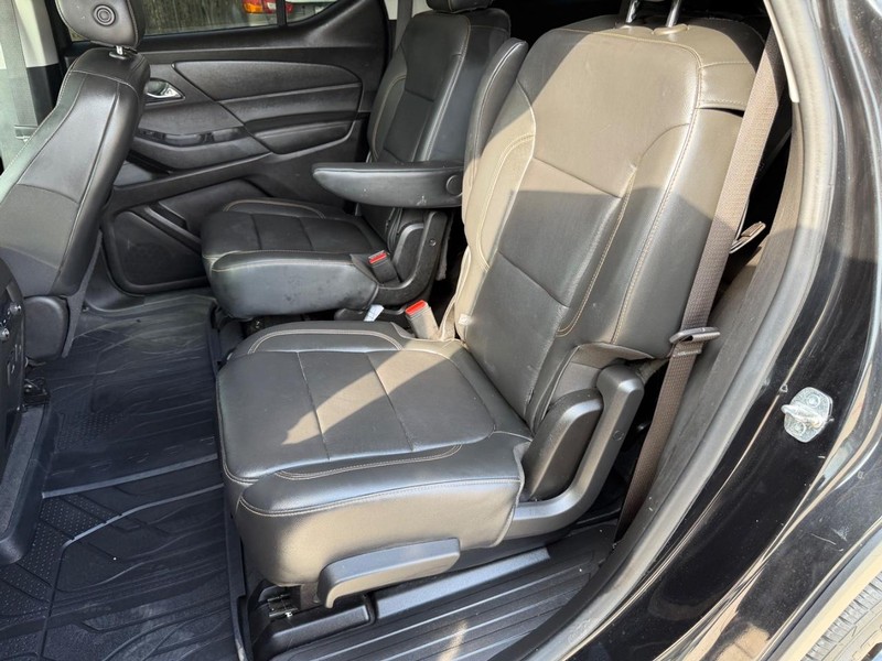Chevrolet Traverse Vehicle Full-screen Gallery Image 20