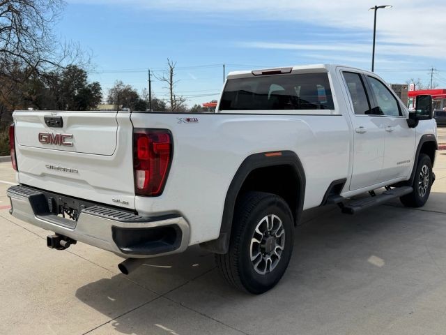 GMC Sierra 2500HD Vehicle Full-screen Gallery Image 06