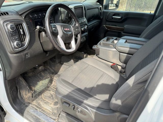 GMC Sierra 2500HD Vehicle Full-screen Gallery Image 11