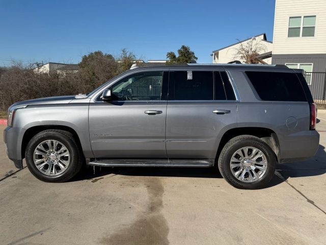 GMC Yukon Vehicle Full-screen Gallery Image 03