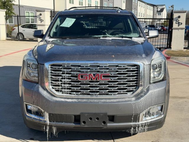 GMC Yukon Vehicle Full-screen Gallery Image 09