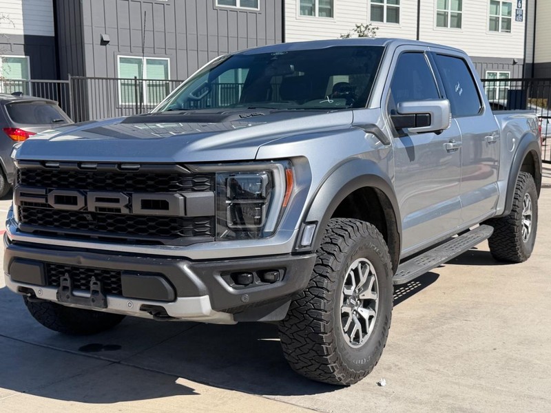 Ford F-150 Vehicle Full-screen Gallery Image 02