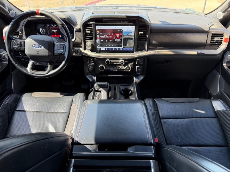 Ford F-150 Vehicle Full-screen Gallery Image 20