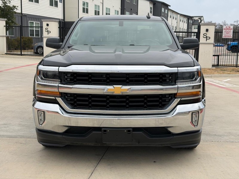 Chevrolet Silverado Vehicle Full-screen Gallery Image 09