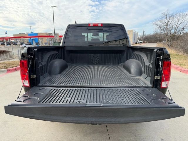 Ram 1500 Vehicle Full-screen Gallery Image 21