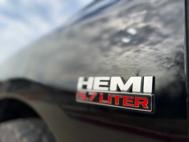 Ram 1500 Vehicle Full-screen Gallery Image 23