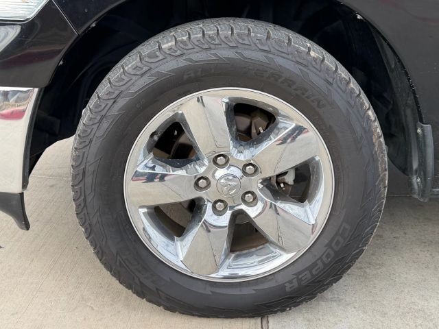 Ram 1500 Vehicle Full-screen Gallery Image 24