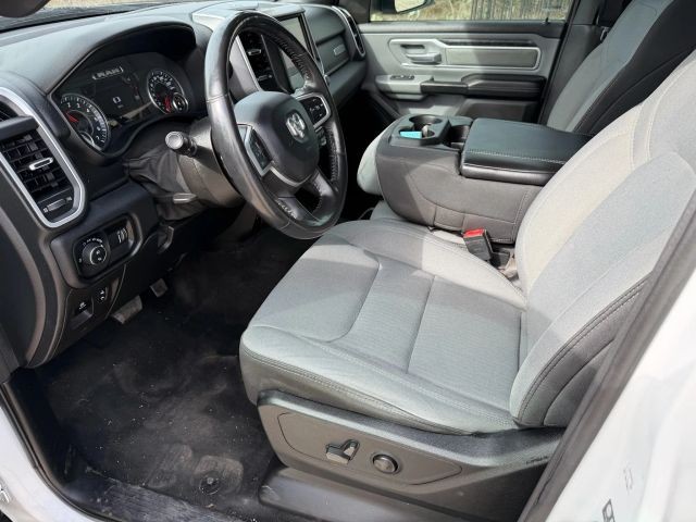 Ram 1500 Vehicle Full-screen Gallery Image 11
