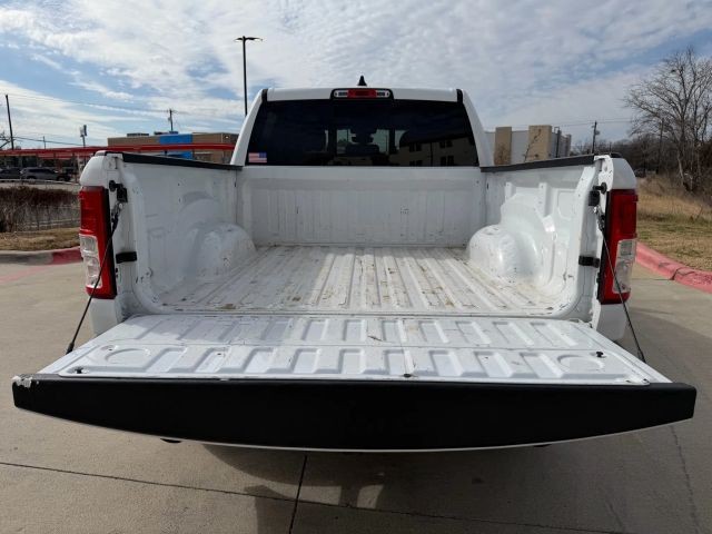 Ram 1500 Vehicle Full-screen Gallery Image 21