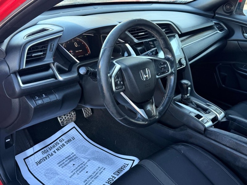 Honda Civic Vehicle Full-screen Gallery Image 10