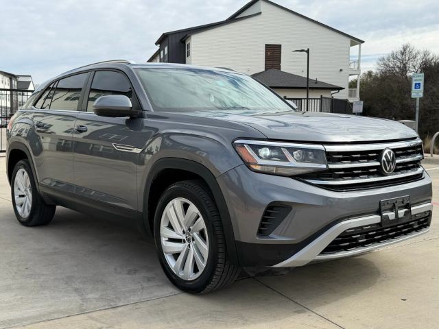 Volkswagen Atlas Cross Sport Vehicle Full-screen Gallery Image 08