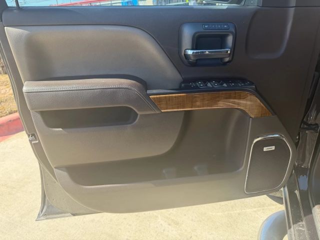 GMC Sierra 1500 Vehicle Full-screen Gallery Image 10